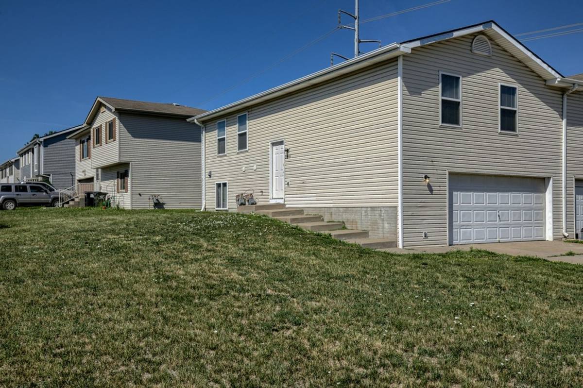 House for rent at 2941 NW, Lincoln, NE 68521