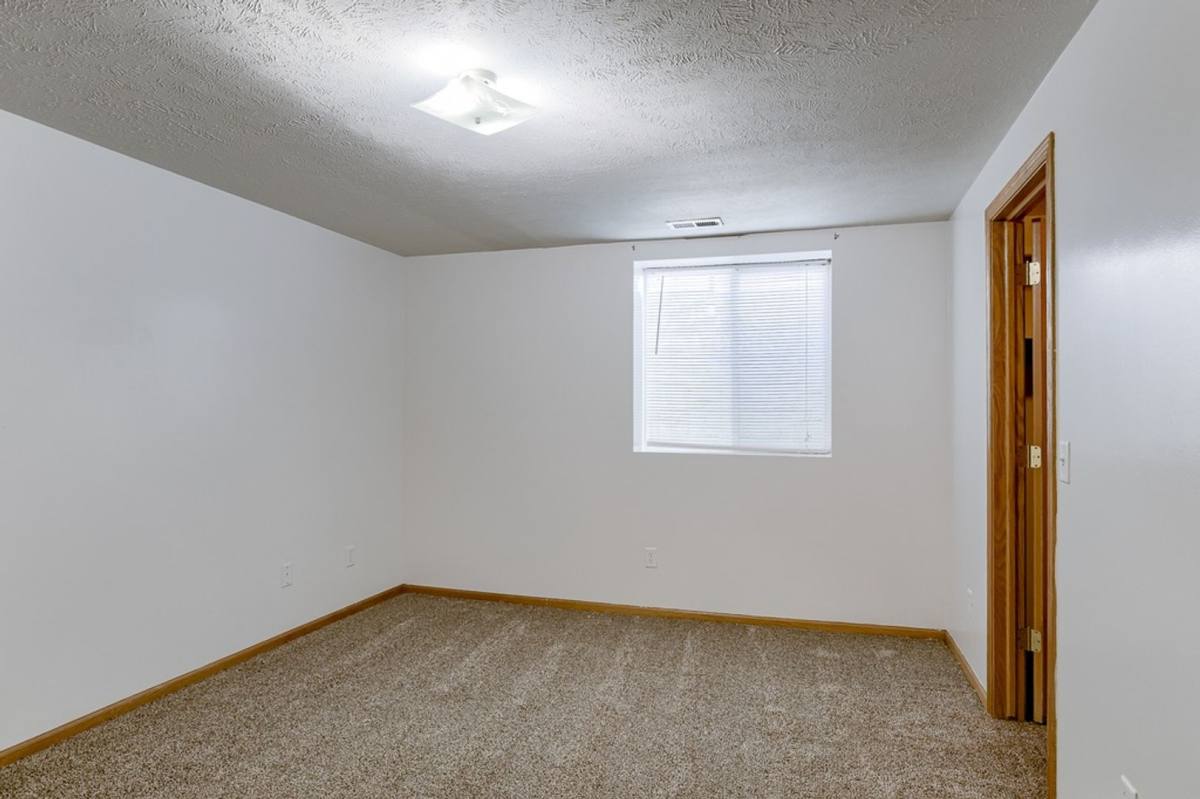 Apartment for rent at 7261-7265 Dorchester, Lincoln, NE 68521
