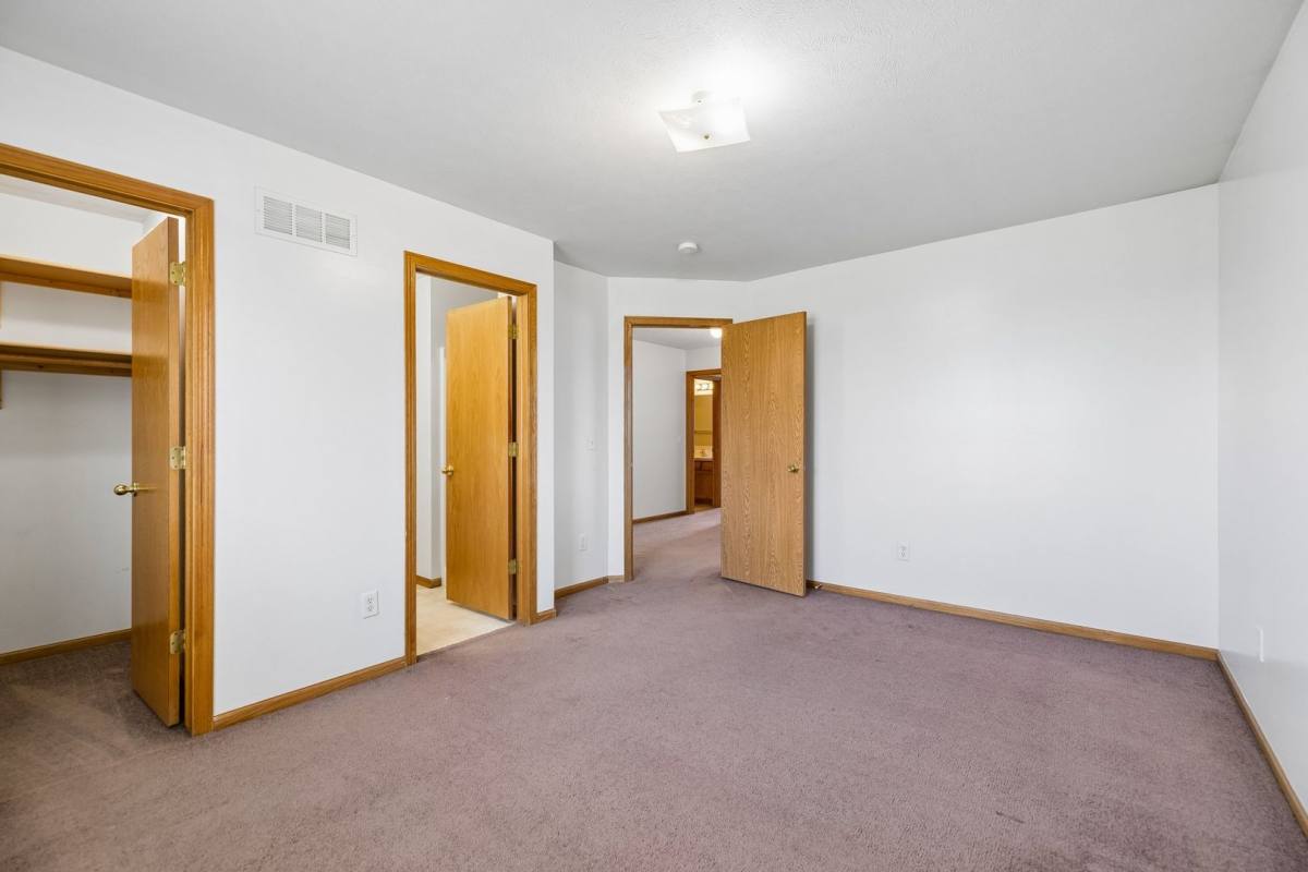 Apartment for rent at 7261-7265 Dorchester, Lincoln, NE 68521