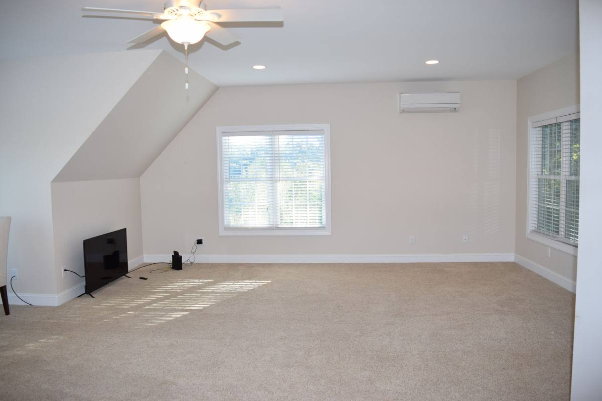 Apartment for rent at 4864 Midway Sand Rd, Hickory, NC 28601