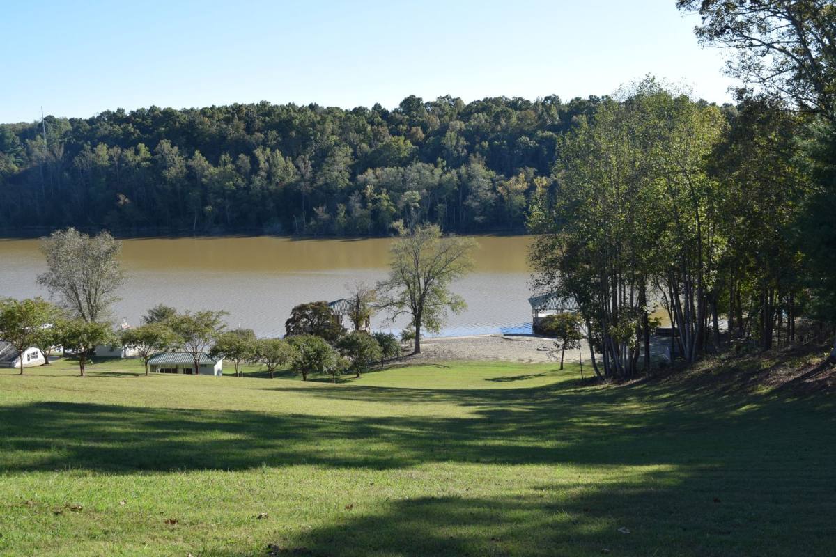 Apartment for rent at 4864 Midway Sand Rd, Hickory, NC 28601