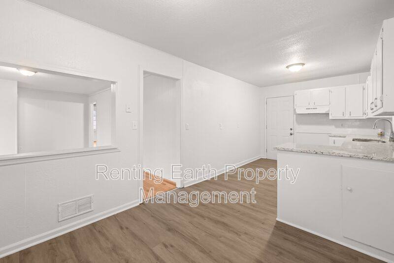 House for rent at 221 Lawson Rd, Birmingham, AL 35215