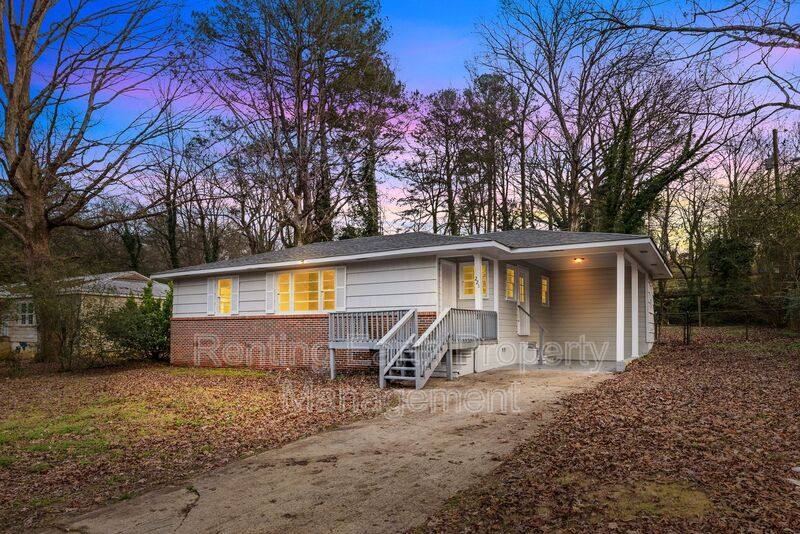 House for rent at 221 Lawson Rd, Birmingham, AL 35215