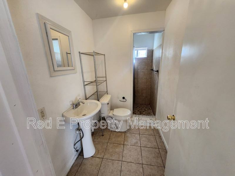 House for rent at 304 Terrell Ave, San Antonio, TX 78214
