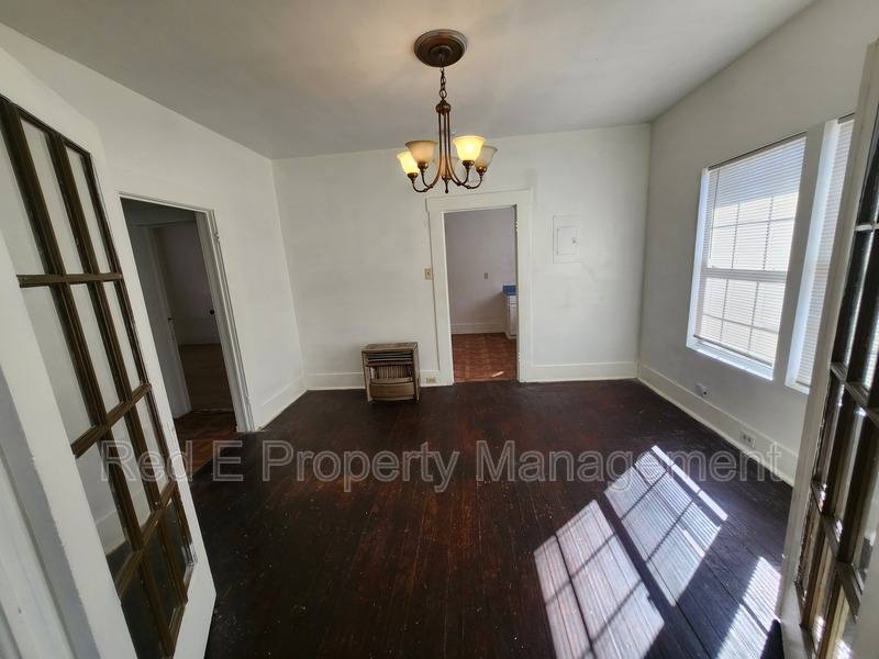 House for rent at 304 Terrell Ave, San Antonio, TX 78214
