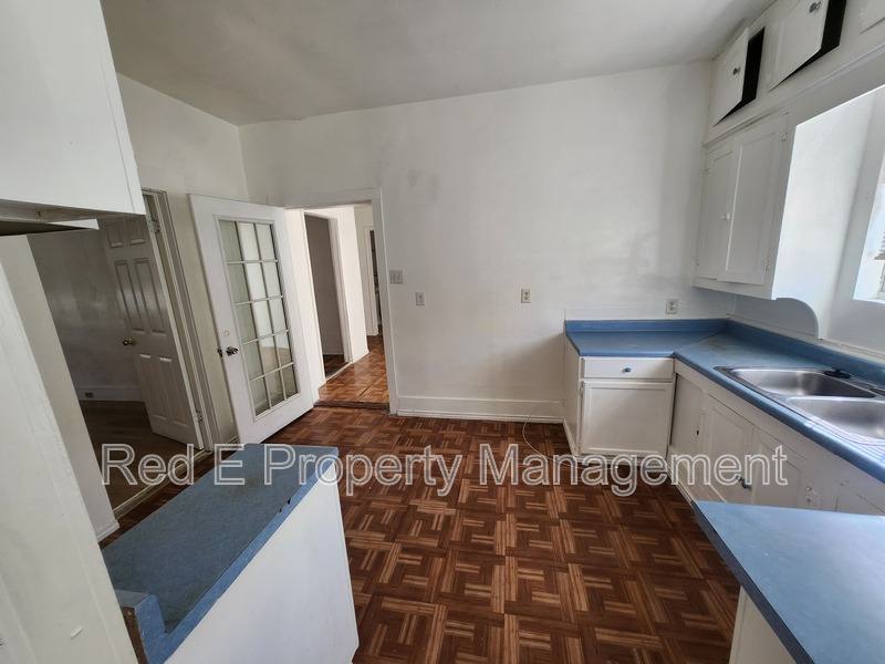 House for rent at 304 Terrell Ave, San Antonio, TX 78214