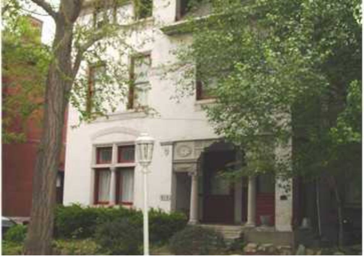 Apartment for rent at 415 Belgravia Court, Louisville, KY 40208