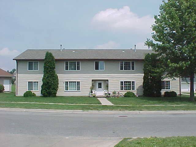 Apartment for rent at 221 Brookeridge Dr, Waterloo, IA 50701