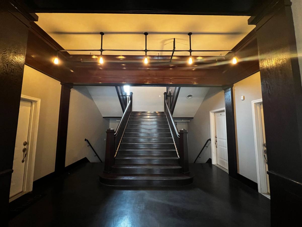 Apartment for rent at 560 S Prince St, Lancaster, PA 17603