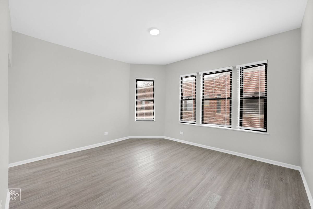 Apartment for rent at 5019 S St Lawrence Ave, Chicago, IL 60615