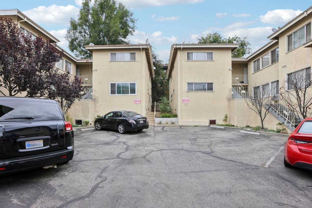 Apartment for rent at 2235 W 26th Place, Los Angeles, CA 90018