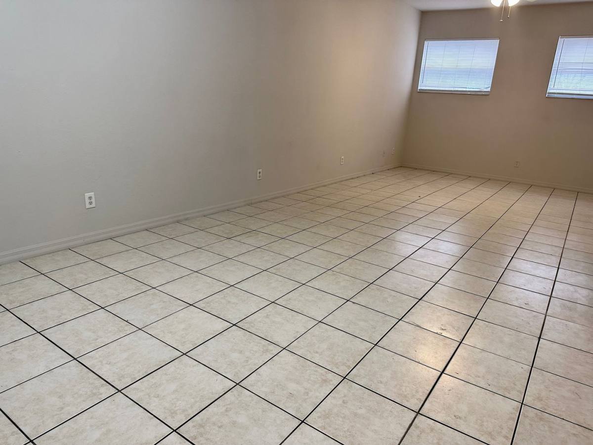 Townhouse for rent at 3619 W Reynolds St, Plant City, FL 33563
