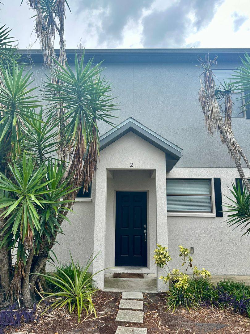 Townhouse for rent at 3619 W Reynolds St, Plant City, FL 33563