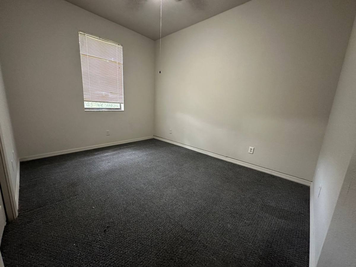 Townhouse for rent at 3619 W Reynolds St, Plant City, FL 33563