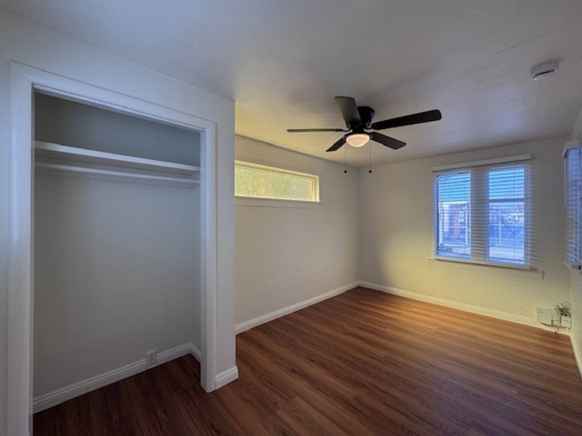 Apartment for rent at 416 W Burnett St, Long Beach, CA 90806