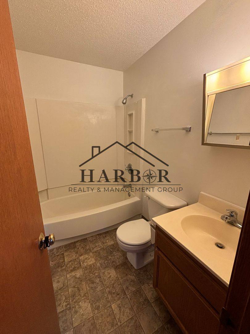 Apartment for rent at 115 1st Ave NE #303, Hayfield, MN 55940
