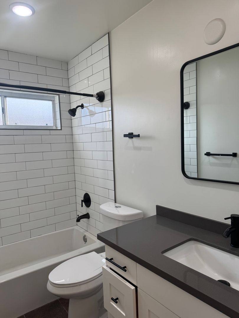 Apartment for rent at 7444 Haskell, Van Nuys, CA 91406