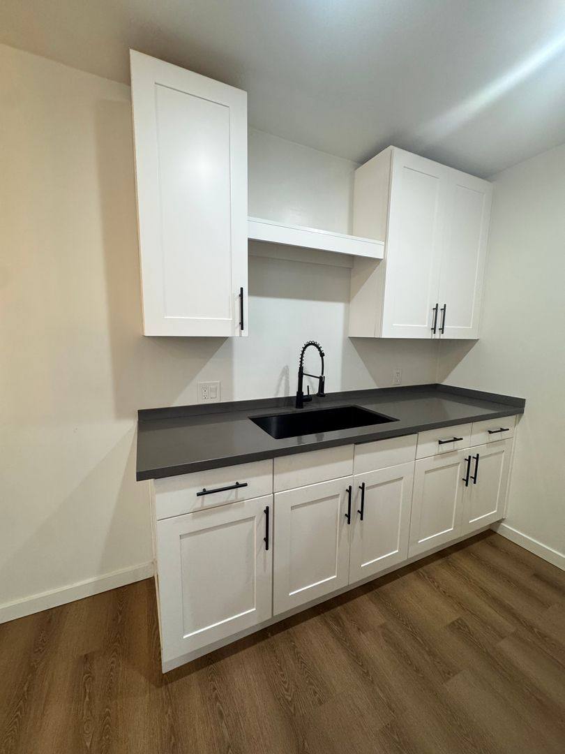 Apartment for rent at 7444 Haskell, Van Nuys, CA 91406