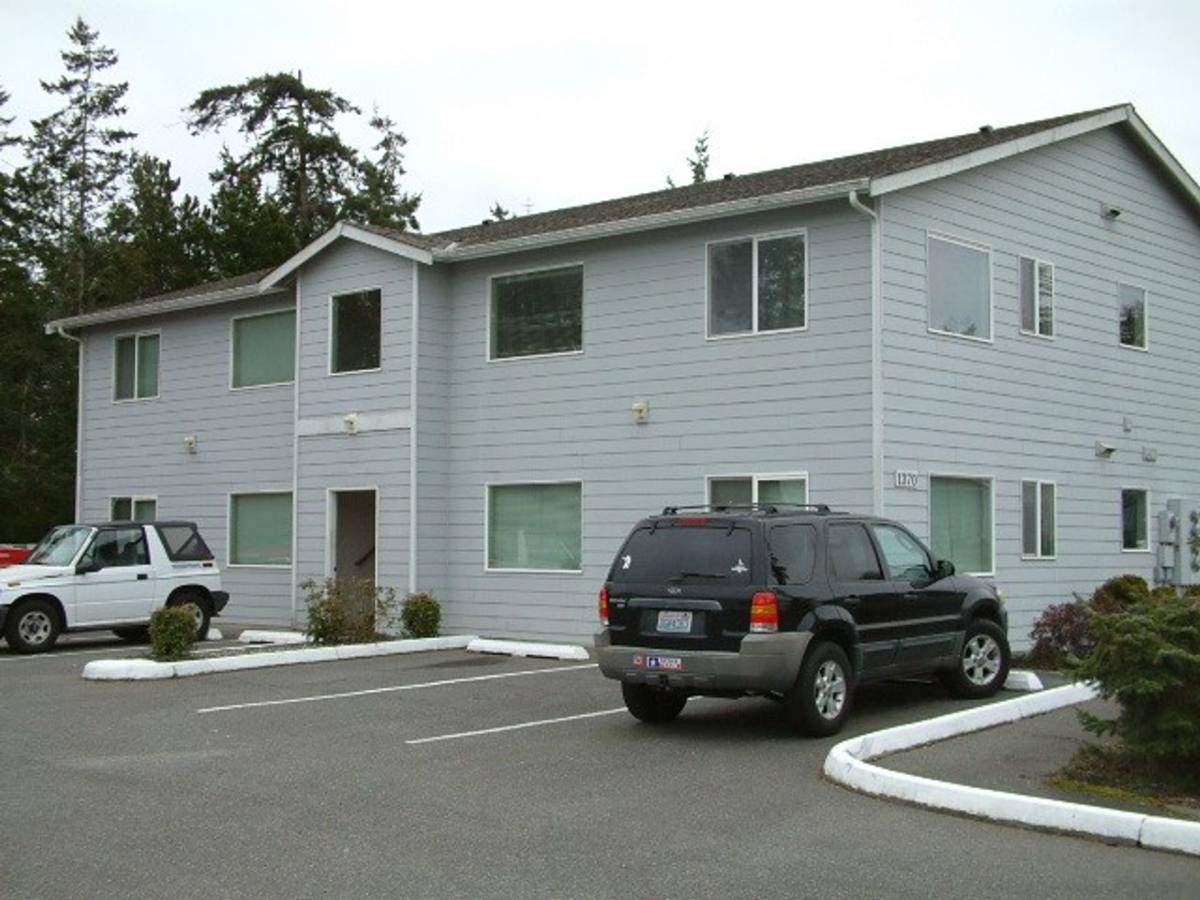 1370 NW Falls Creek Loop, Oak Harbor, WA 98277