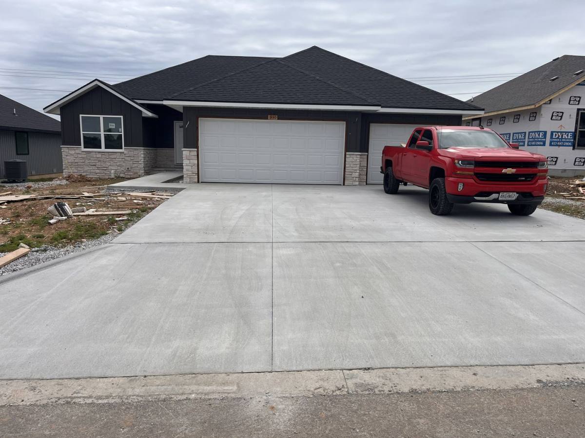 House for rent at 930 S Pindall Lane, Nixa, MO 65714