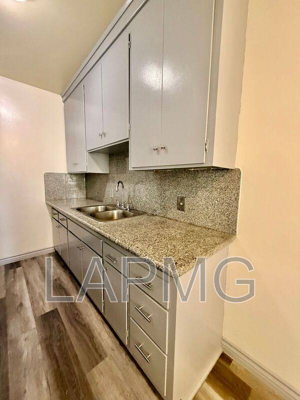 Apartment for rent at 925 Enterprise Ave #40, Inglewood, CA 90302