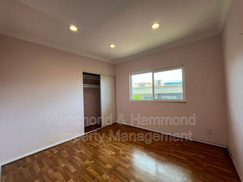 Condo for rent at 5400 Newcastle Ave #43, Encino, CA 91316