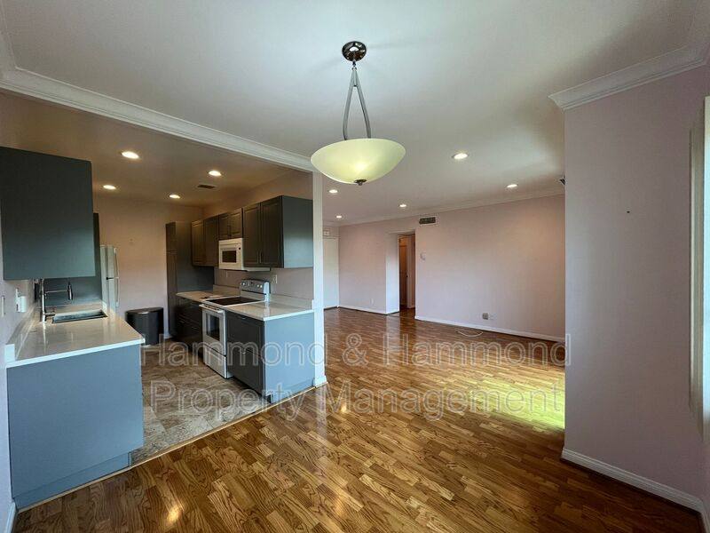 Condo for rent at 5400 Newcastle Ave #43, Encino, CA 91316