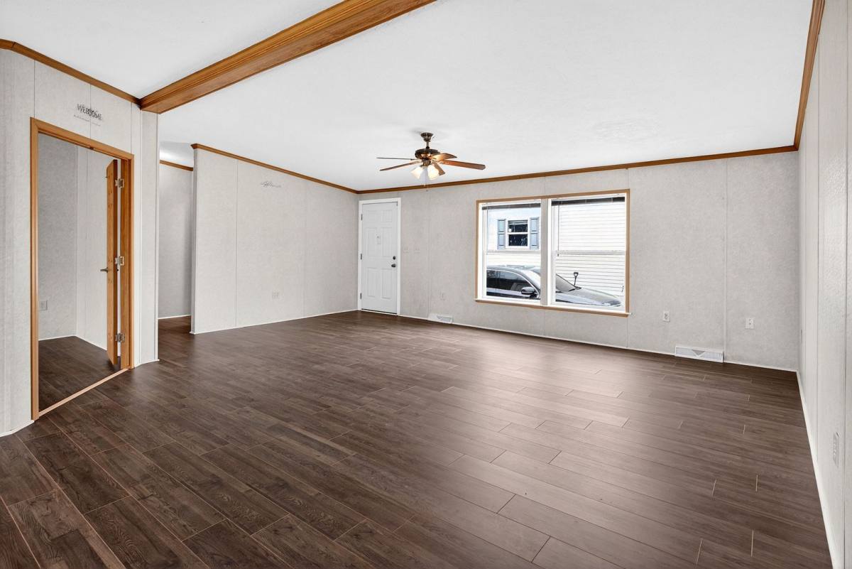 Apartment for rent at 15 W Redwood Ave, Pleasantville, NJ 08232