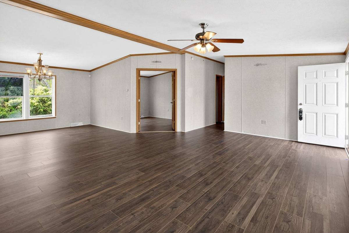 Apartment for rent at 15 W Redwood Ave, Pleasantville, NJ 08232
