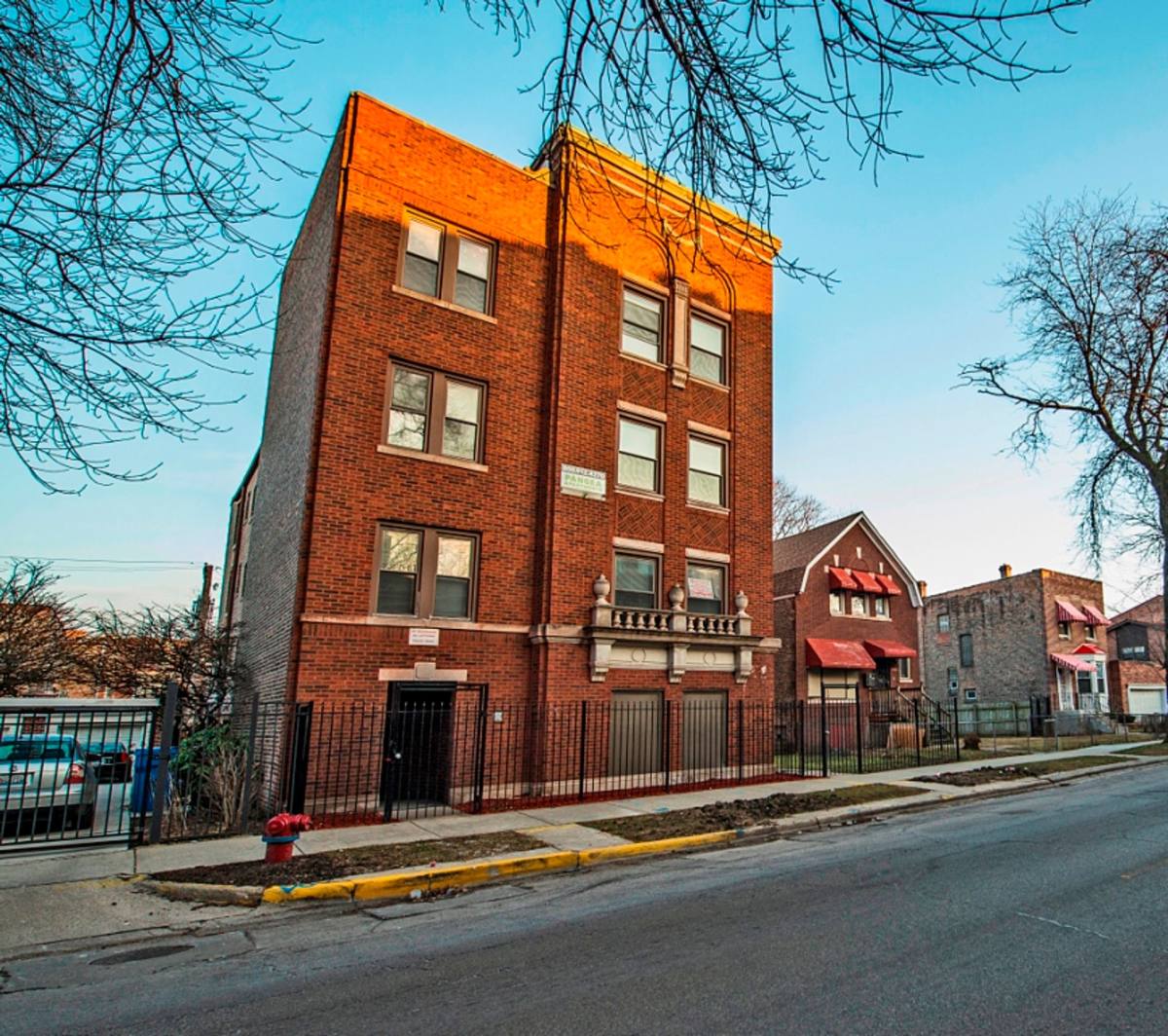 Apartment for rent at 7229-33 S Yates Blvd, Chicago, IL 60649