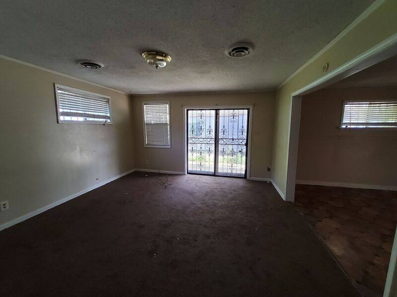 House for rent at 300 Eastview St, Memphis, TN 38112