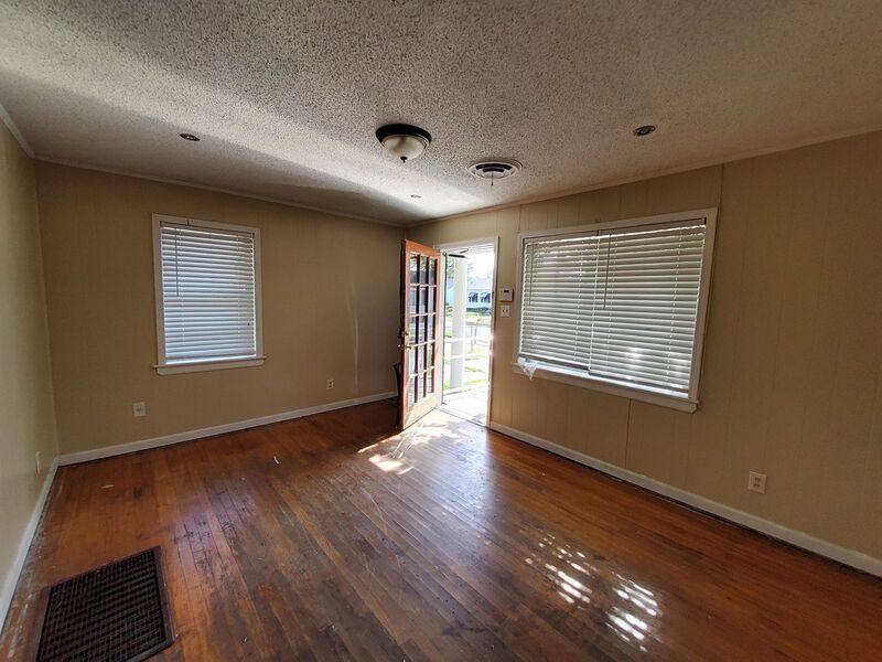 House for rent at 300 Eastview St, Memphis, TN 38112