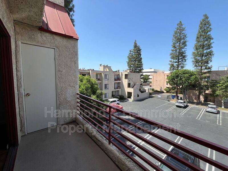 Condo for rent at 6825 Alabama Ave #310, Canoga Park, CA 91303
