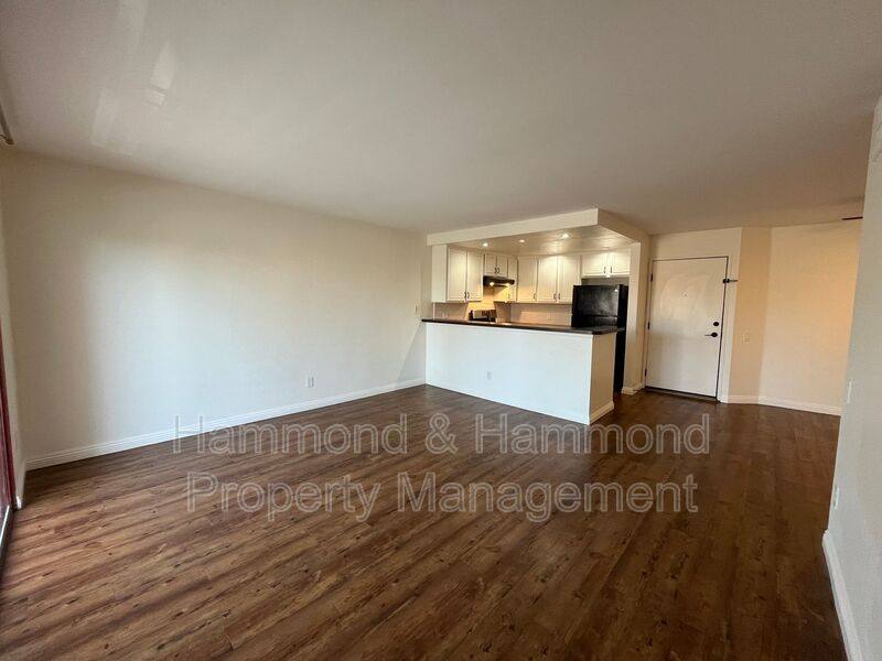 Condo for rent at 6825 Alabama Ave #310, Canoga Park, CA 91303