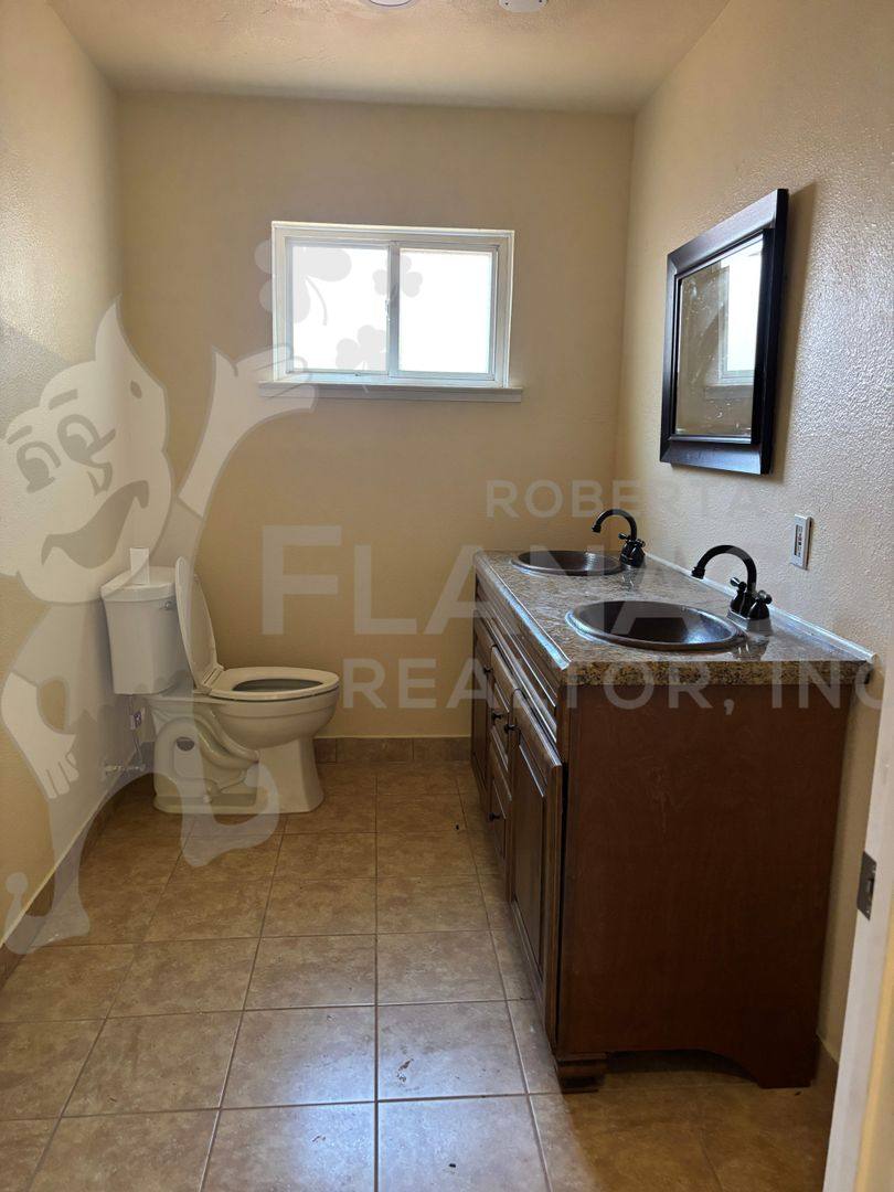 House for rent at 820 W 23rd St, Merced, CA 95340