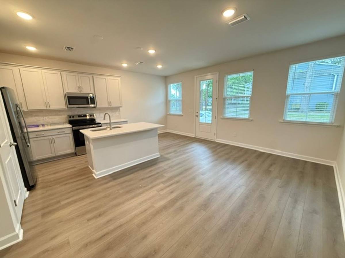 Townhouse for rent at 465 Martins Creek Blvd, Summerville, SC 29485