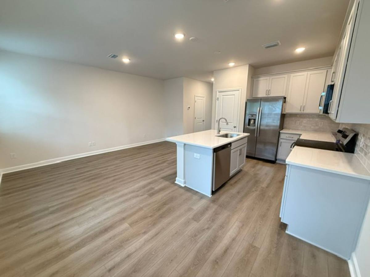 Townhouse for rent at 465 Martins Creek Blvd, Summerville, SC 29485