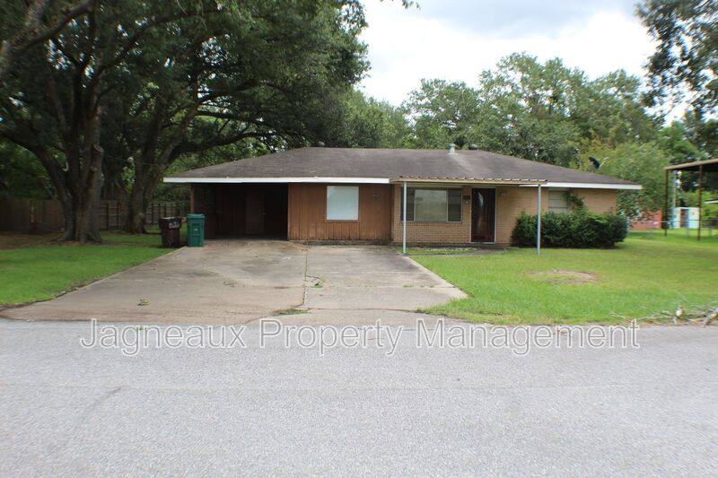 House for rent at 4121 Ridgecrest St, Sulphur, LA 70665
