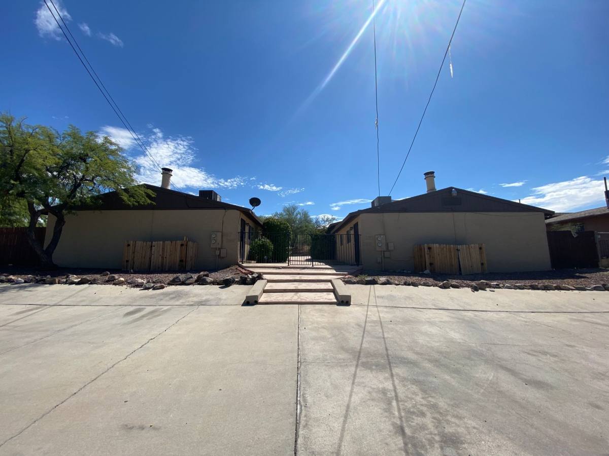 Apartment for rent at 255 - 261 N Silverbell Rd, Tucson, AZ 85745