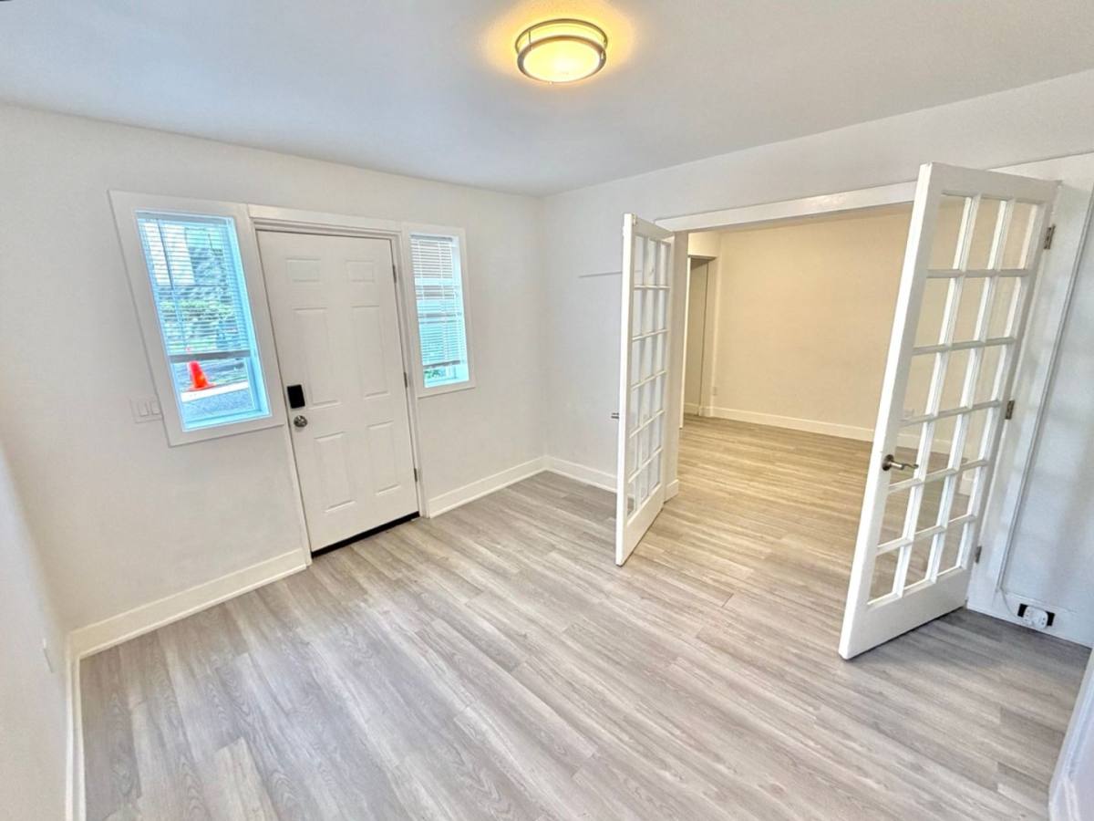 Apartment for rent at 1417 NE 55th St, Seattle, WA 98105