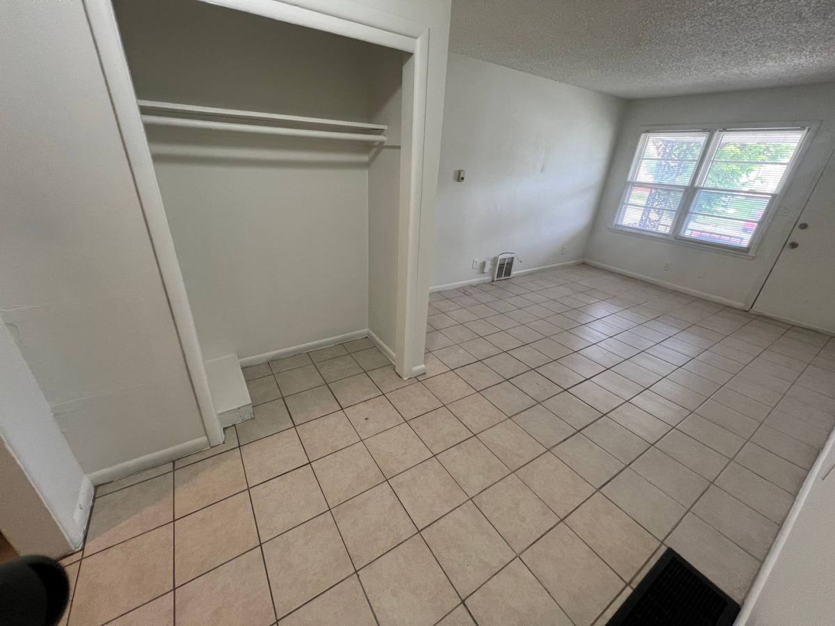 Townhouse for rent at 4309 E Linwood Blvd, Kansas City, MO 64128