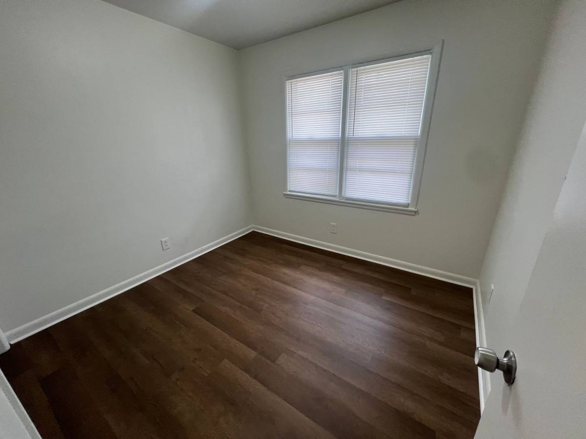 Townhouse for rent at 4309 E Linwood Blvd, Kansas City, MO 64128