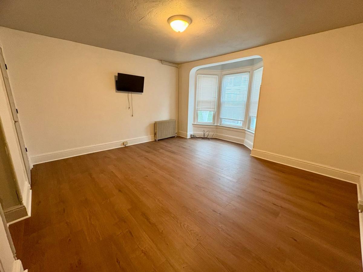 Apartment for rent at 959 E Philadelphia St, York, PA 17403