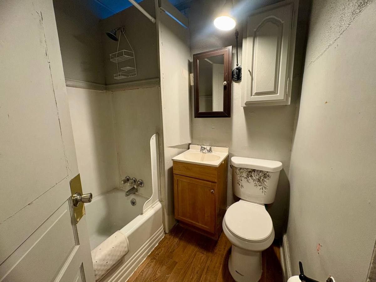 Apartment for rent at 959 E Philadelphia St, York, PA 17403