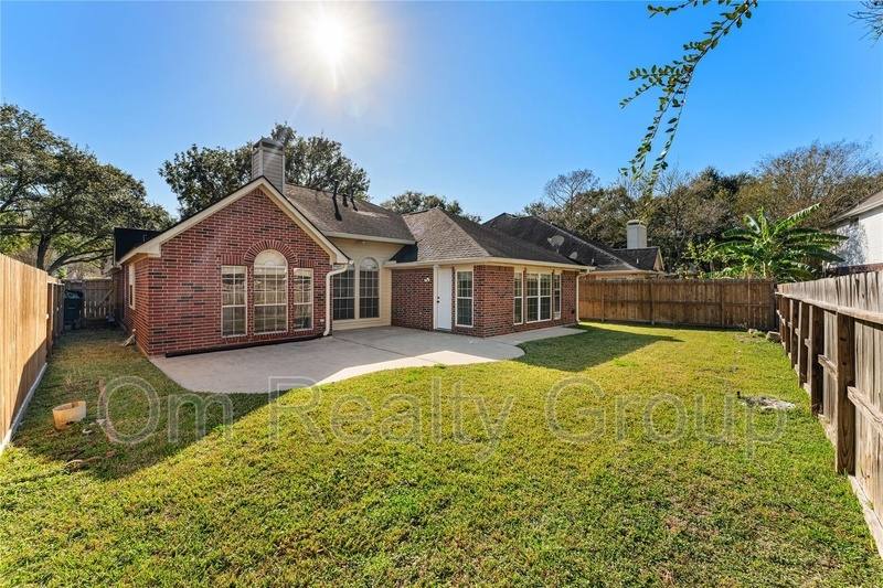 House for rent at 4626 Plantation Creek Dr, Missouri City, TX 77459