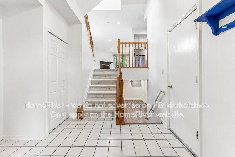 Townhouse for rent at 1 Picaron Place, South Amboy, NJ 08879