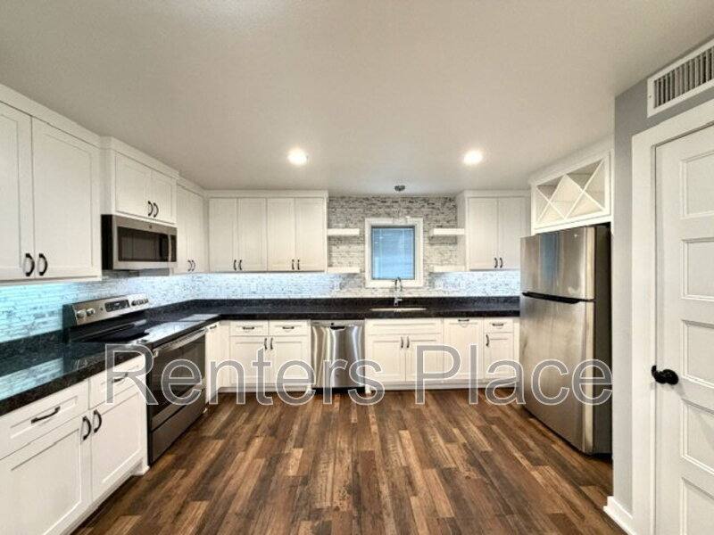 House for rent at 415 S Victor Ave #1, Tulsa, OK 74104