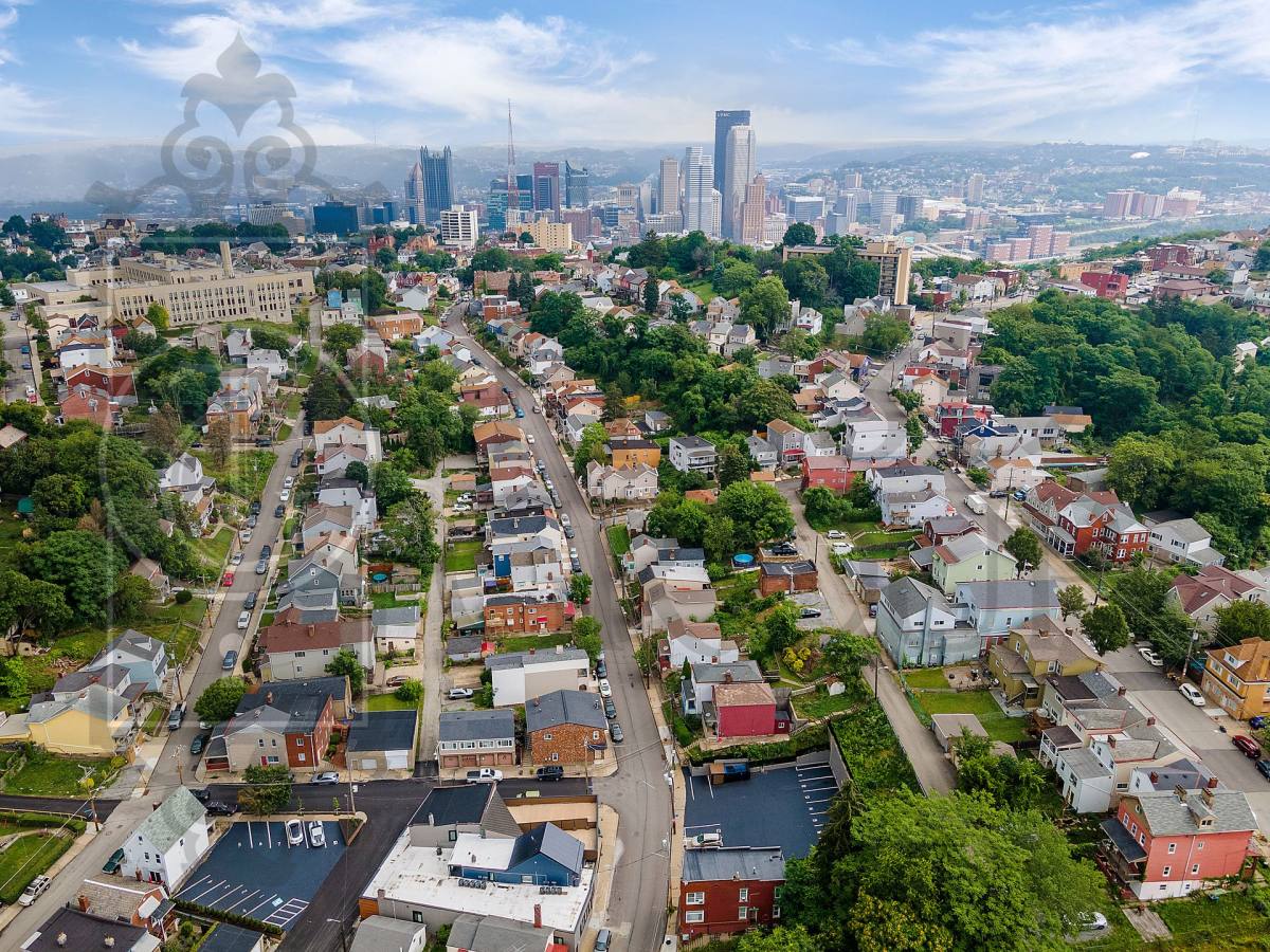 Apartment for rent at 160 Southern Ave #4, Pittsburgh, PA 15211