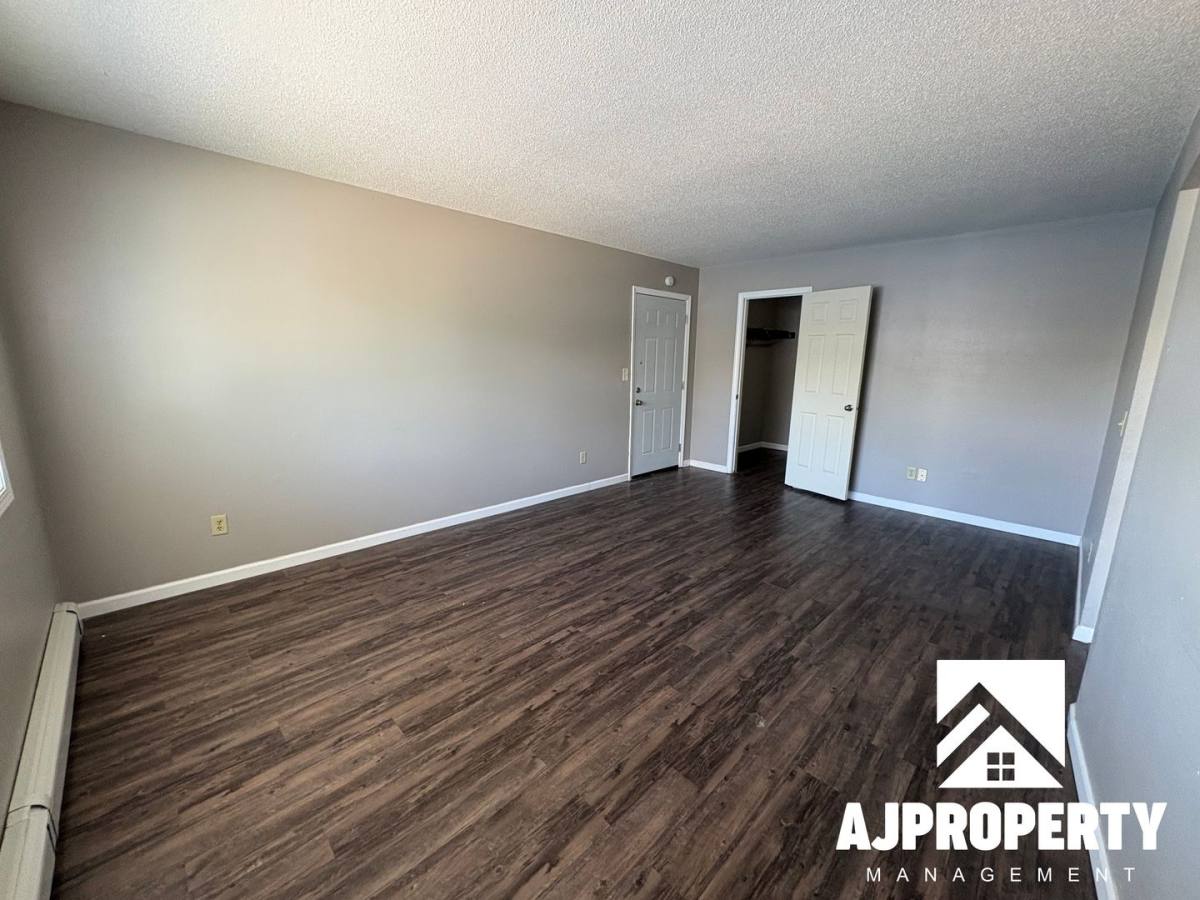 Apartment for rent at 3309 S Elmwood Ave, Sioux Falls, SD 57105