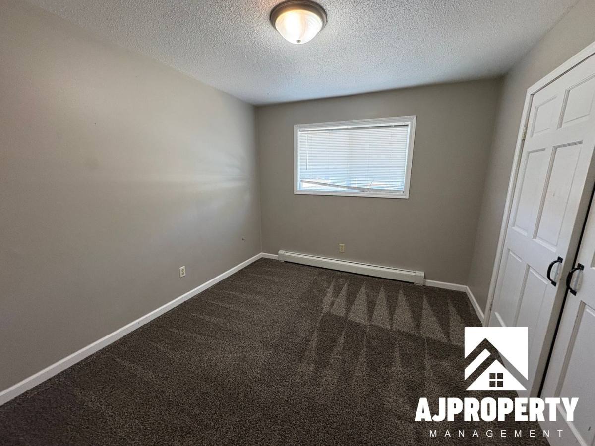 Apartment for rent at 3309 S Elmwood Ave, Sioux Falls, SD 57105